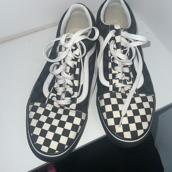 Men’s size 12 red white, black checkered shoes - Picture 6 of 6